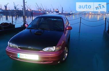 Hyundai Accent  1995