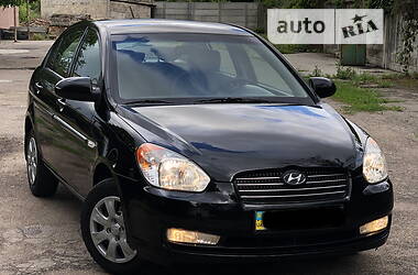 Hyundai Accent  2008