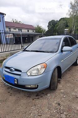 Hyundai Accent maximal  2008