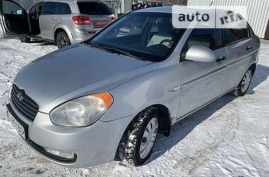 Hyundai Accent  2008