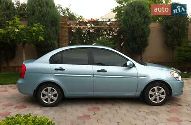 Hyundai Accent  2008