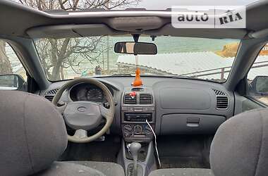 Hyundai Accent Cabriolet 2000