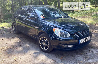 Hyundai Accent  2008