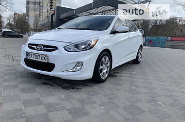 Hyundai Accent  2015