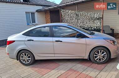 Hyundai Accent  2016