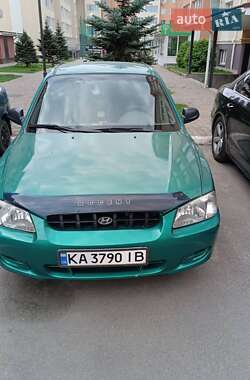 Hyundai Accent  2000