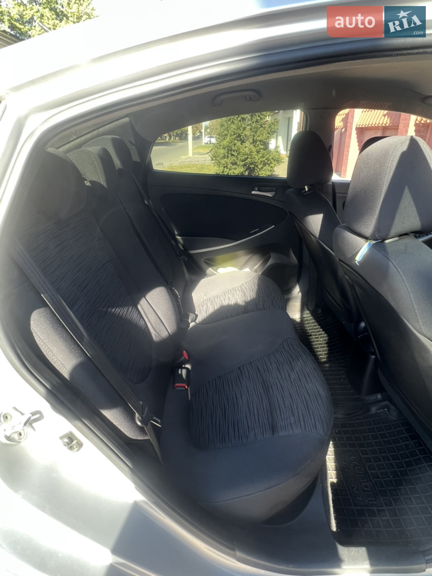 Hyundai Accent 2016 VIN KMHCT41BEGU170683 фото оголошення 32 з 36