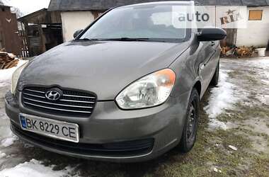 Hyundai Accent  2008