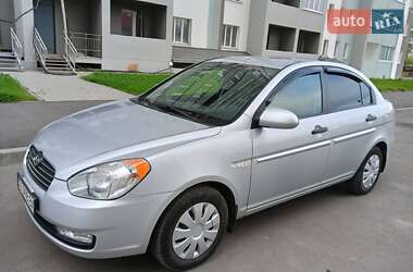 Hyundai Accent  2008