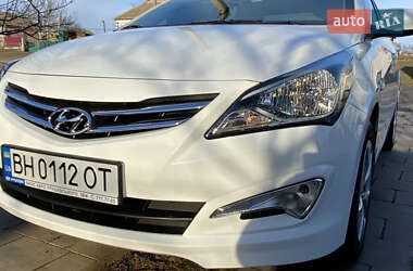 Hyundai Accent  2016