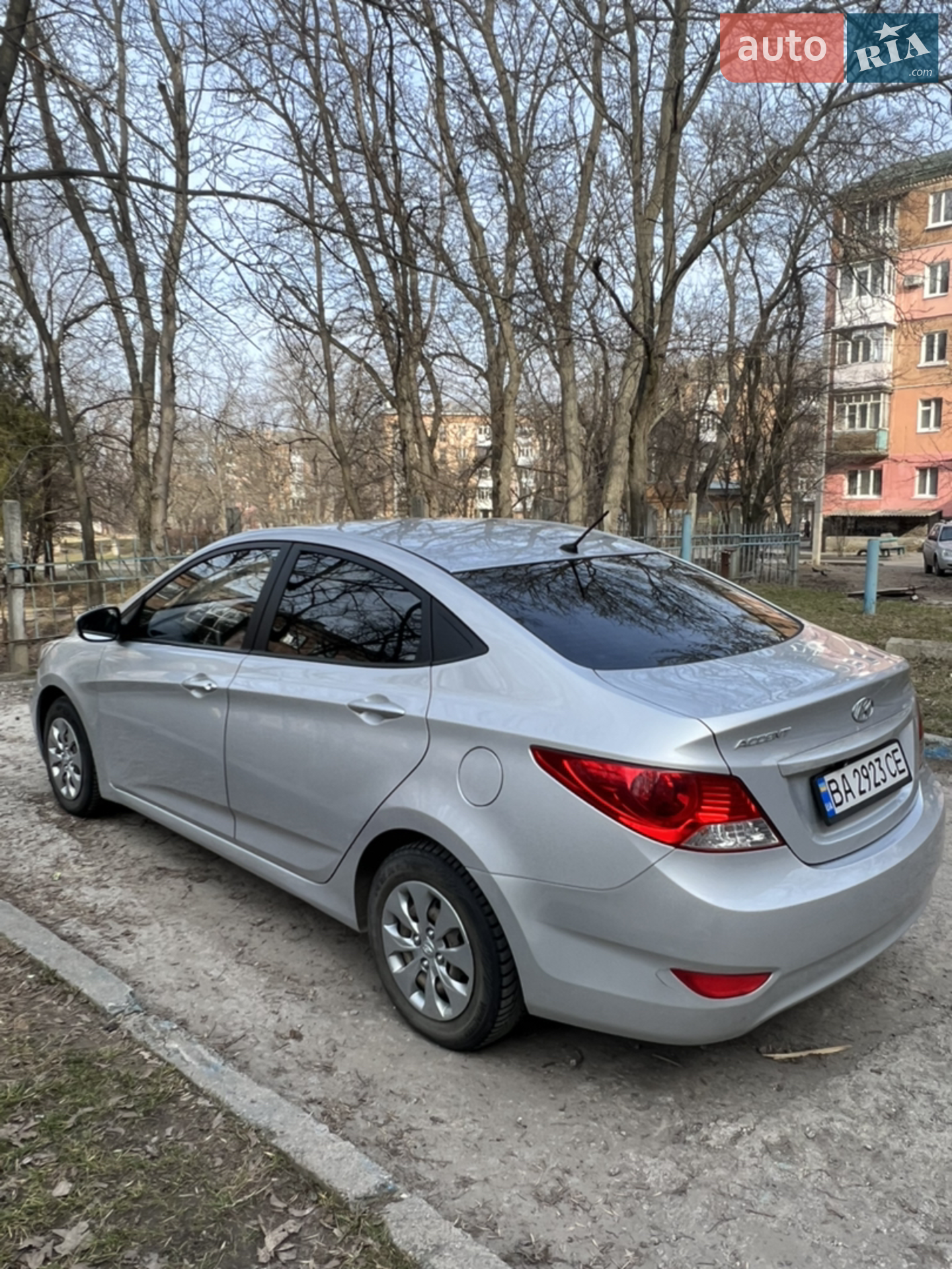 Hyundai Accent 2016 VIN KMHCT41BEGU170683 фото оголошення 6 з 36