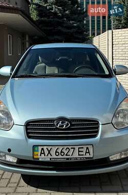 Hyundai Accent  2009
