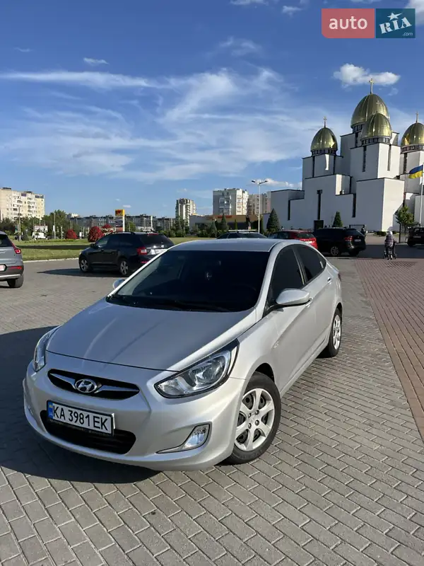 Hyundai Accent