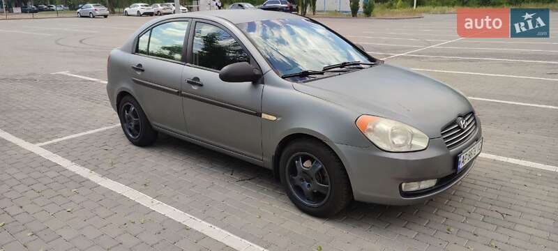 Hyundai Accent