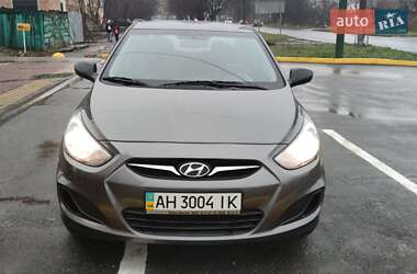 Hyundai Accent  2013