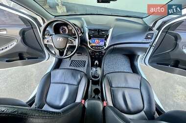 Hyundai Accent  2016