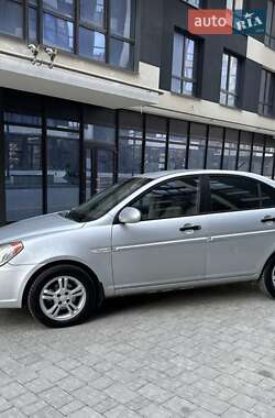 Hyundai Accent  2006