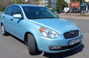 Hyundai Accent  2008