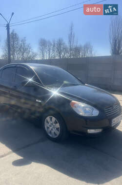 Hyundai Accent  2008