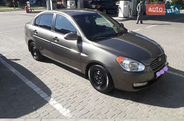 Hyundai Accent  2008