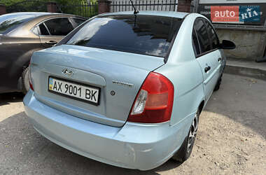 Hyundai Accent  2008