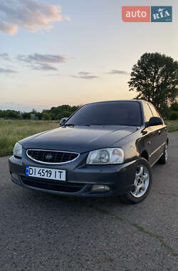 Hyundai Accent  2002