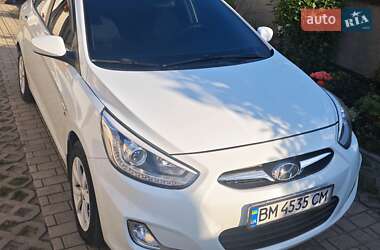 Hyundai Accent  2013