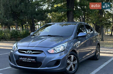 Hyundai Accent  2016