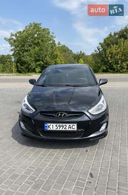 Hyundai Accent 2013