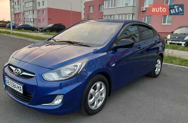 Hyundai Accent  2013