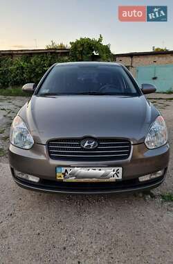 Hyundai Accent  2008