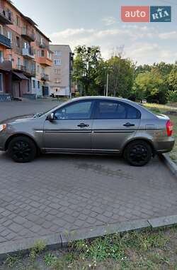 Hyundai Accent  2008
