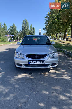 Hyundai Accent  2000