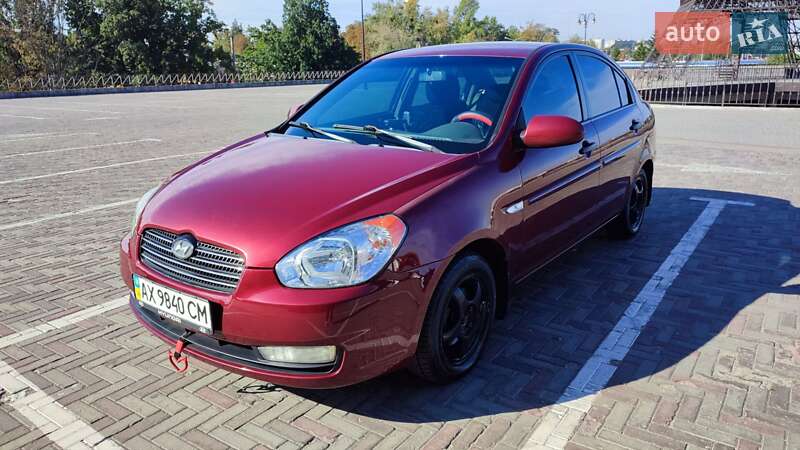 Легковые Hyundai Accent