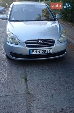 Hyundai Accent  2009