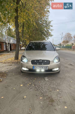 Hyundai Accent  2009