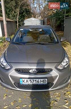 Hyundai Accent  2017