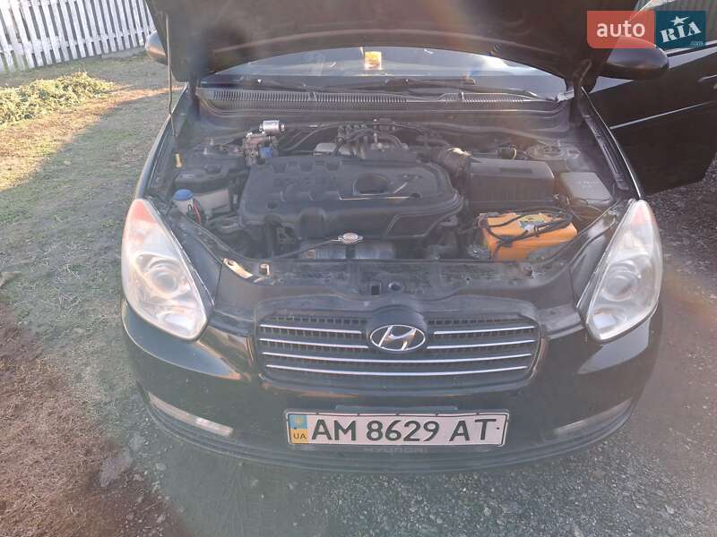 Седан Hyundai Accent