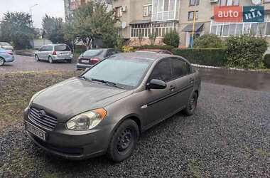 Hyundai Accent  2008