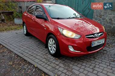 Hyundai Accent 2011
