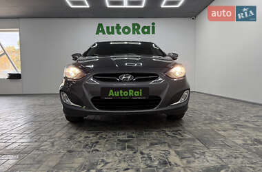 Hyundai Accent  2013