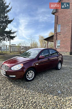 Hyundai Accent  2009