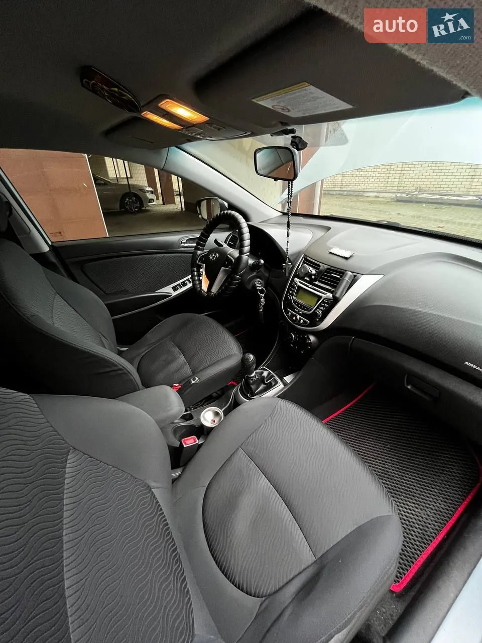 2012 Hyundai Accent - мініатюра 5