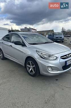 Hyundai Accent  2013
