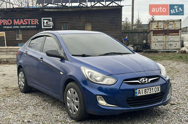 Hyundai Accent  2013