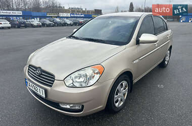 Hyundai Accent  2008
