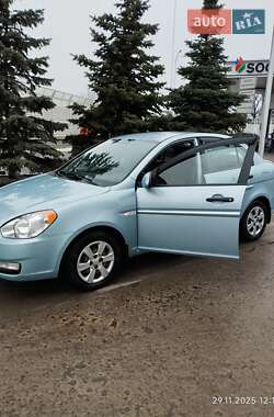 Hyundai Accent  2008