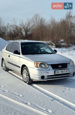 Hyundai Accent  2003
