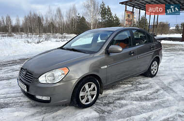 Hyundai Accent  2008