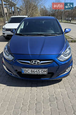 Hyundai Accent  2015